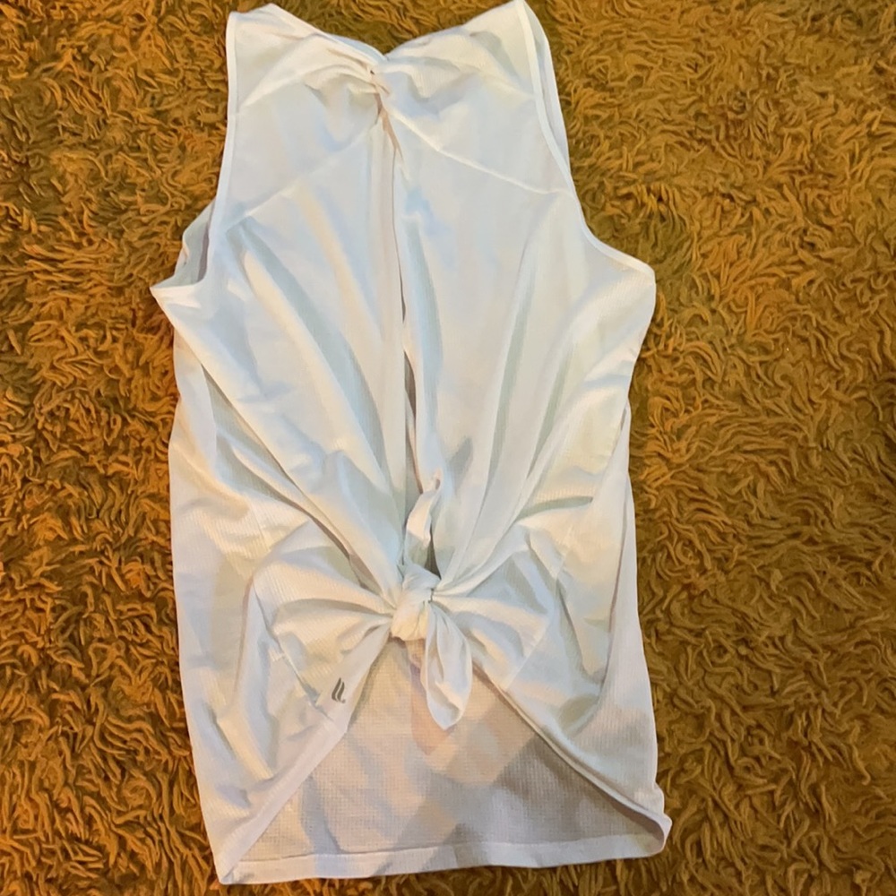 Fabletics tie back tank - Picture 6 of 7